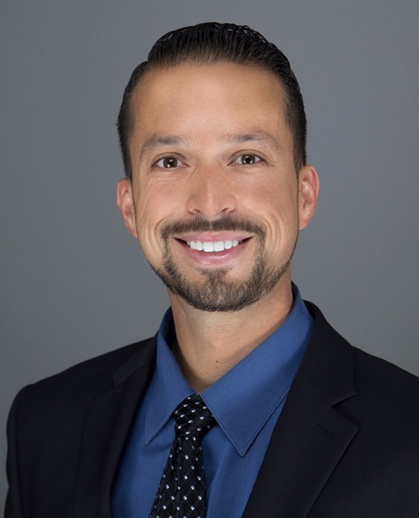 /_image-uploads/bio_image-listings_1--agent-816-4469.jpg